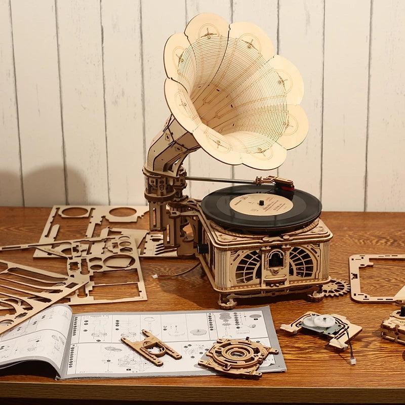 Hand Crank Classic Gramophone Wooden Puzzle Model - PuzelCraft